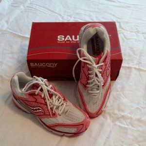 Saucony Runners - NWOT - Size 9.5
